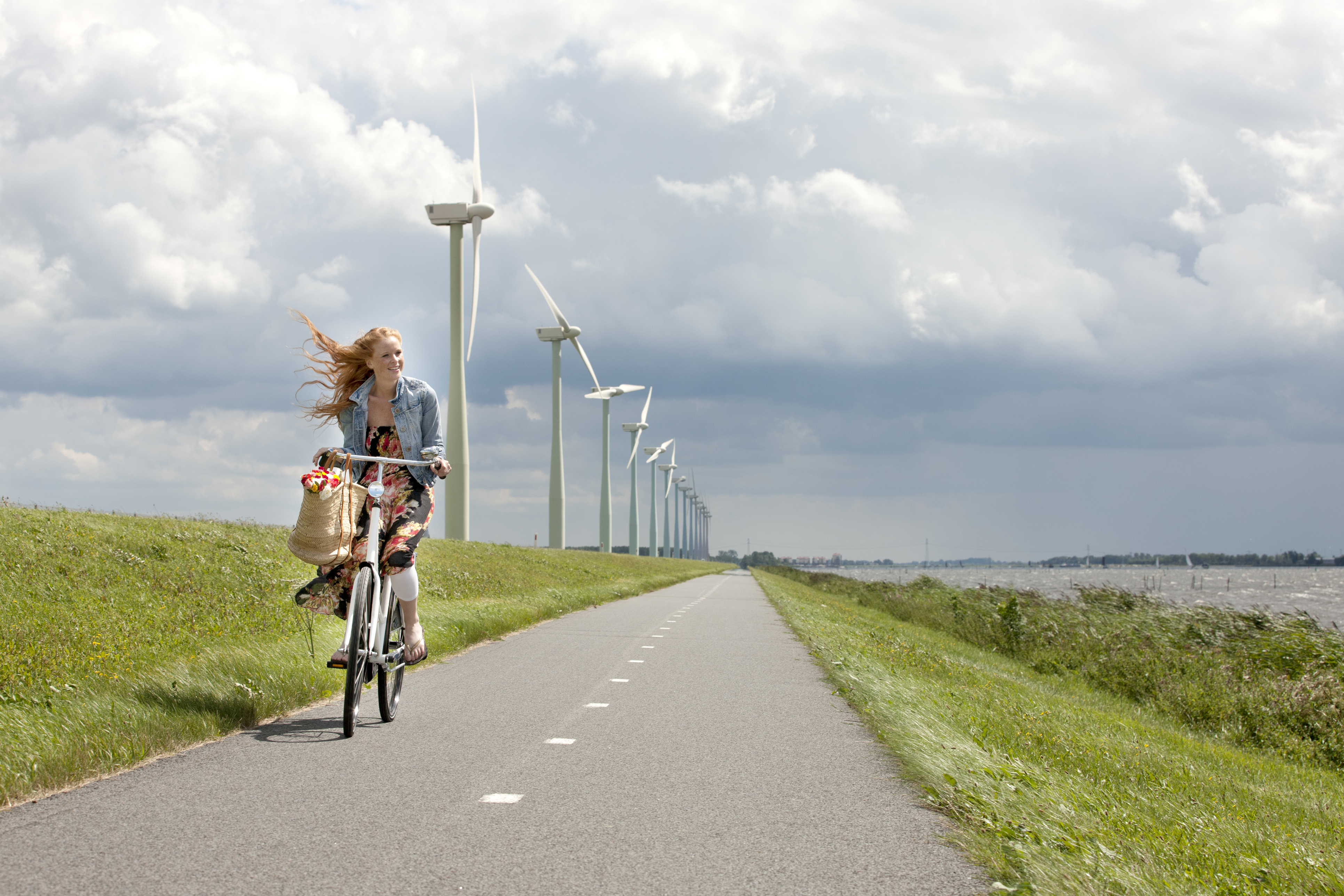 Meisje Op Fiets Windmolens
