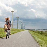 Meisje Op Fiets Windmolens