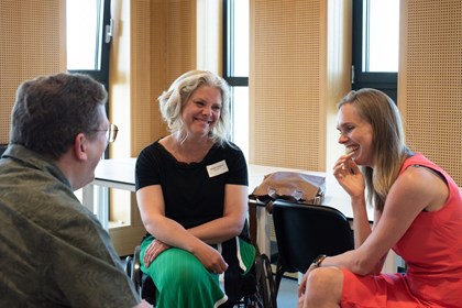 Inloopspreekuur: in gesprek met politici met een beperking