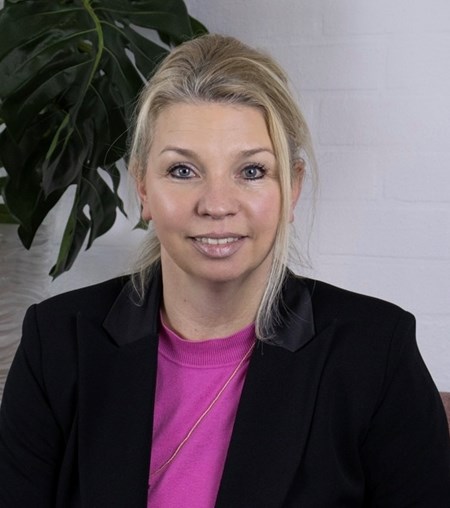 Karin Van Ebbekink